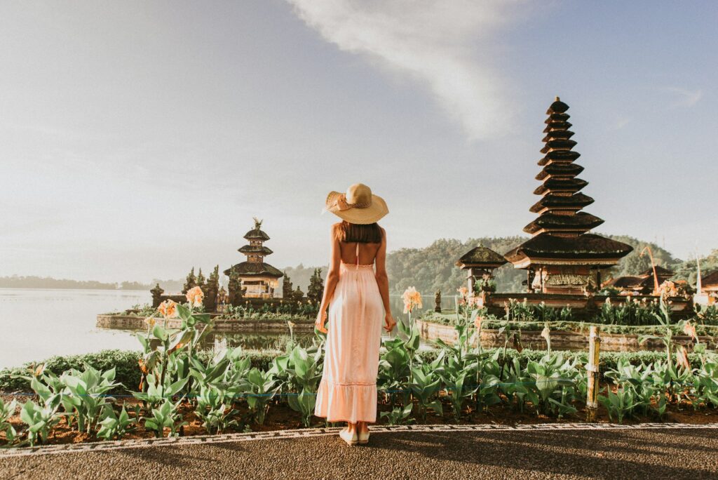 Young woman at the Pura Ulun Danu Bratan, Bali